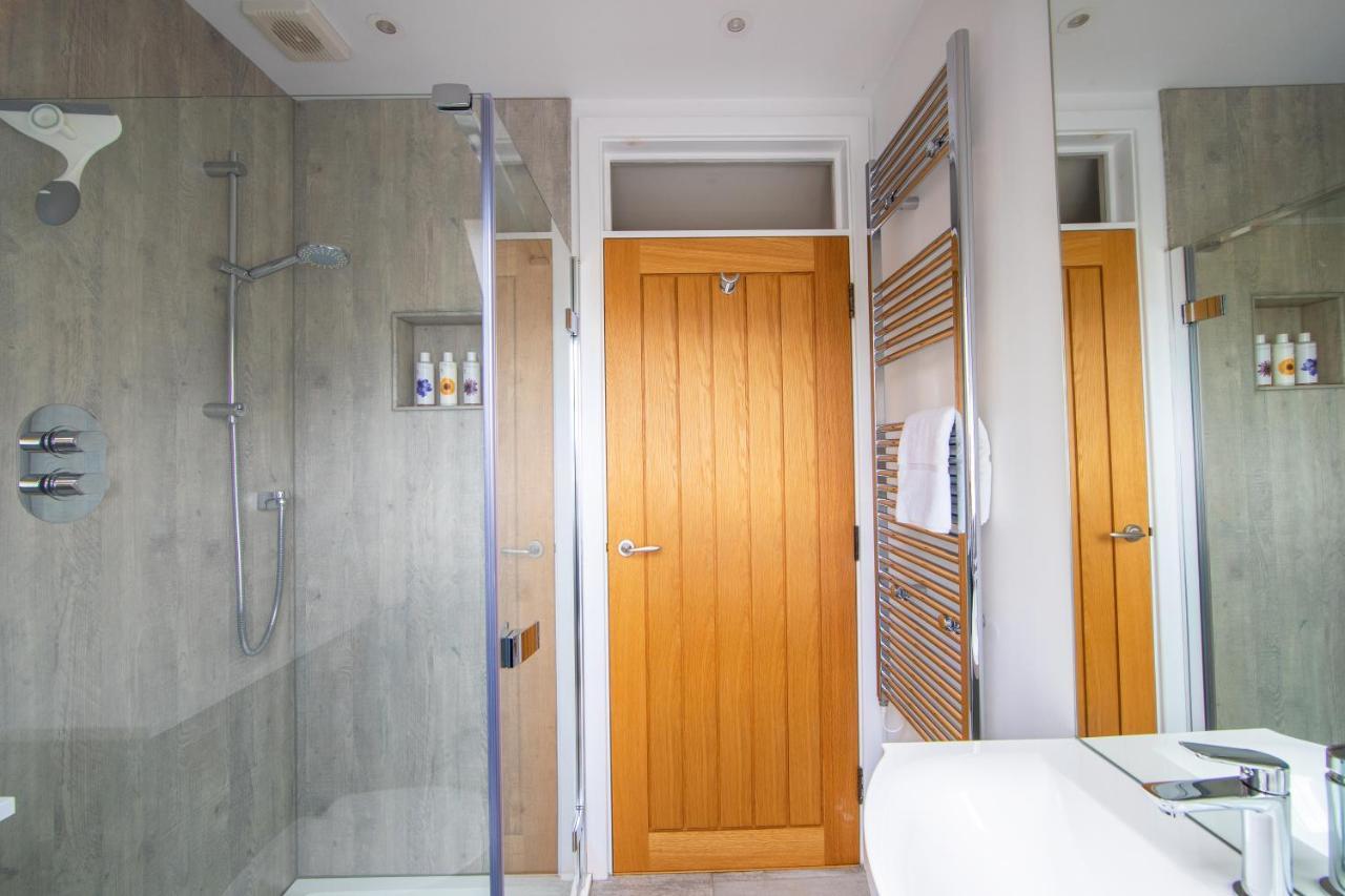 شقة The Loft At The Little Elms Motcombe المظهر الخارجي الصورة