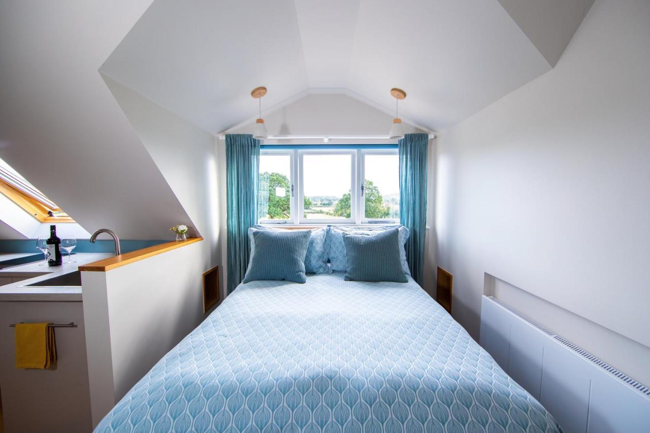 شقة The Loft At The Little Elms Motcombe المظهر الخارجي الصورة